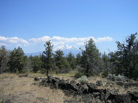 2nd image of Yuba Meba Rancho Rd
