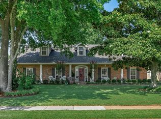 102 Yardley Ct, Bossier City, LA 71111