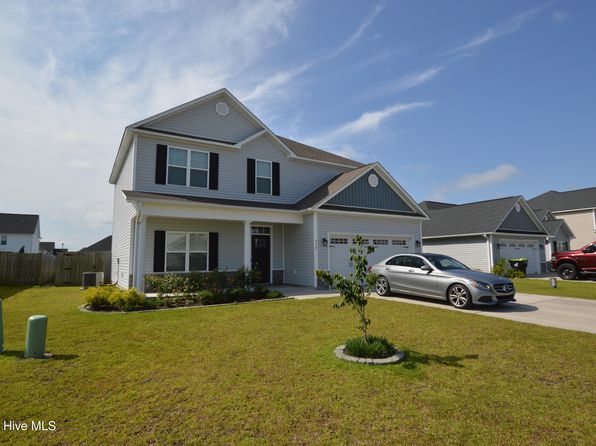 438 Worsley Way