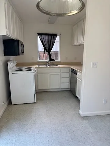 4781 N Polk Ave #103 — Photo 2