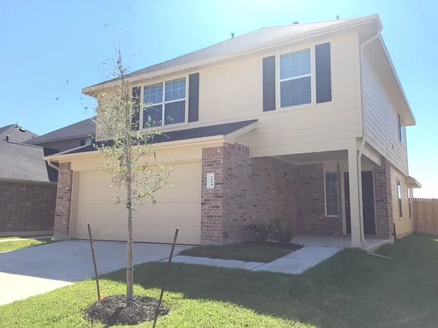 2414 Tomica Ct