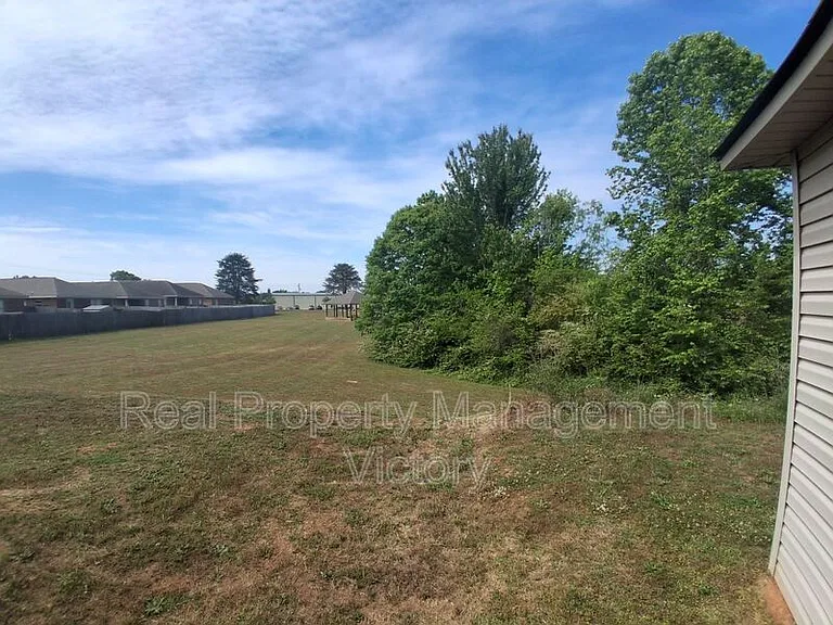 12516 Waterbury Way — Photo 10