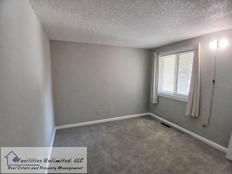 917 Silver Leaf Pl — Photo 9