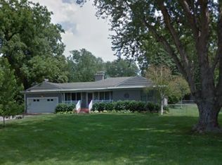 319 N 94th St, Omaha, NE 68114