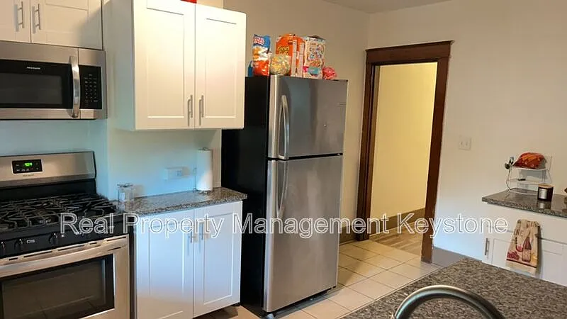 1247 Chartiers Ave Unit 3 photo 1