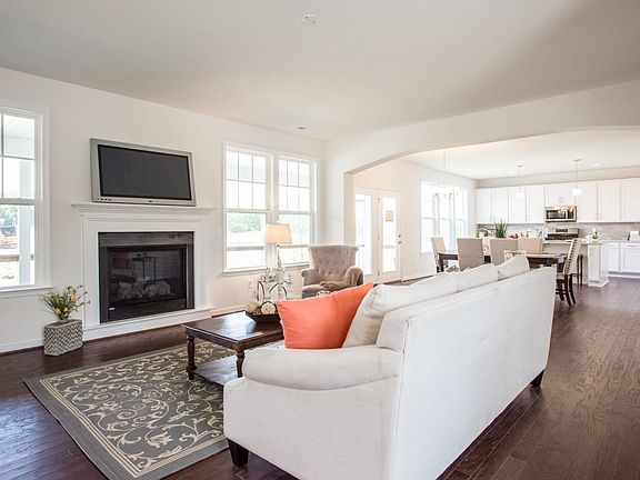 6710 Southwalk Heights-0001