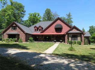 5550 W Lowell Rd, Columbus, IN 47201