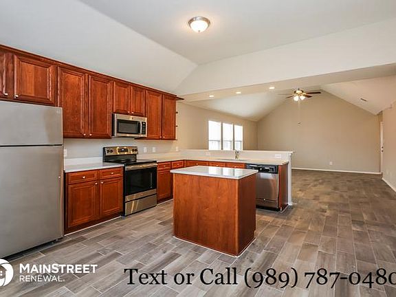 4th image of 1503 Wickham Dr