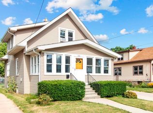 1251 Cedar St, Oshkosh, WI 54901