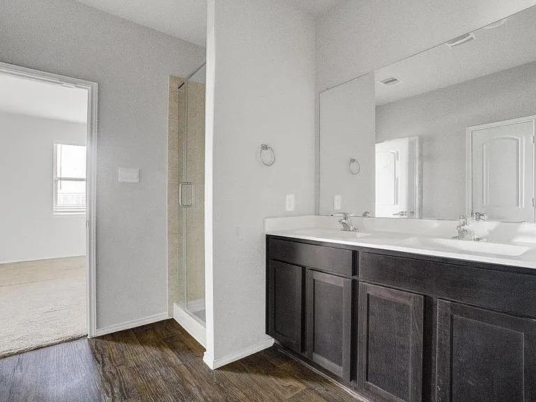 20509 Vaughn Forest Ct — Photo 11
