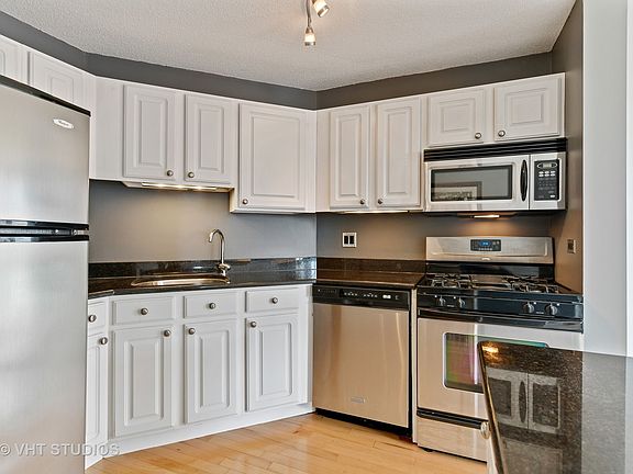 4th image of 545 N Dearborn St #W1110