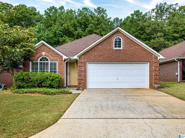136 Brook Highland Cv, Birmingham, AL 35242
