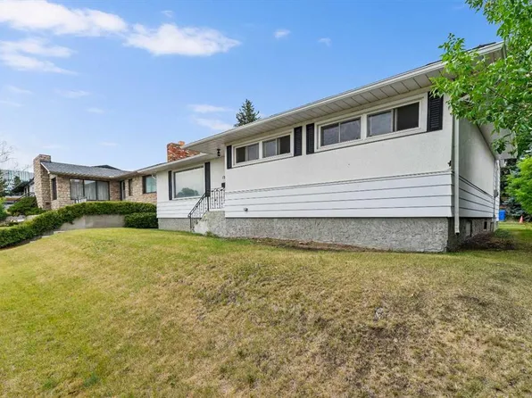 1552 S Windsor St NW, Calgary, AB T2N 3X3