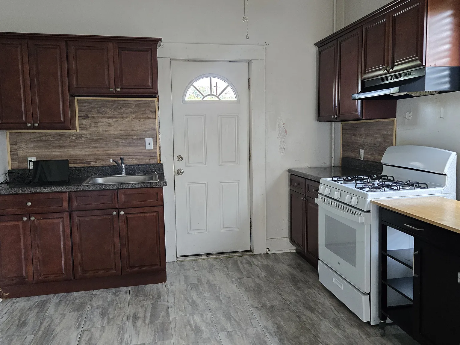 2 bed, $2,250 — Photo 3