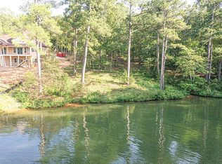 203 Commonwealth Dr, Ninety Six, SC 29666