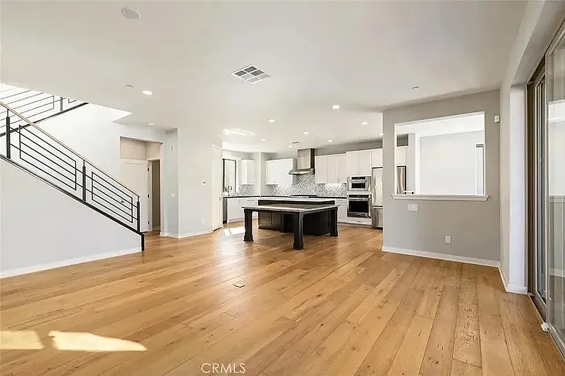 Building Photo - 16200 Camden Cir