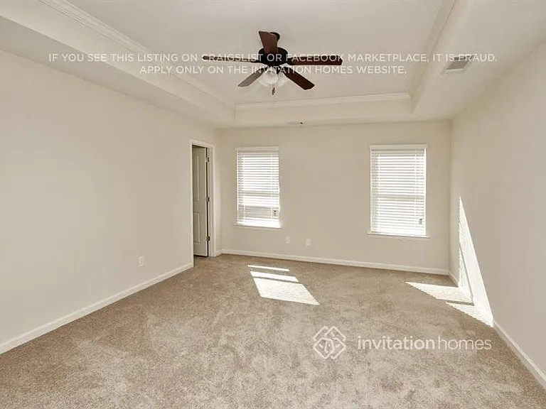 469 Village Broad St — Photo 7