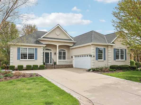 21 Bighorn Ct, Barrington, IL 60010