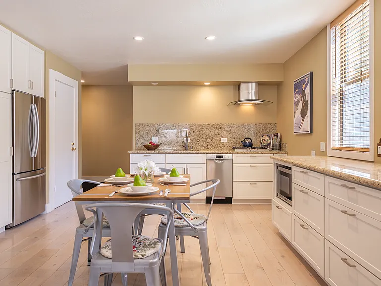 3173 Aspen Grove Rd — Photo 1