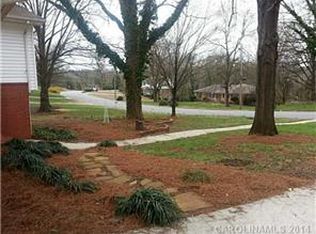 571 Crestside Dr SE, Concord, NC 28025