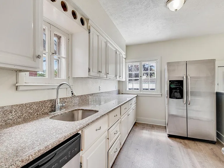 upper kitchen