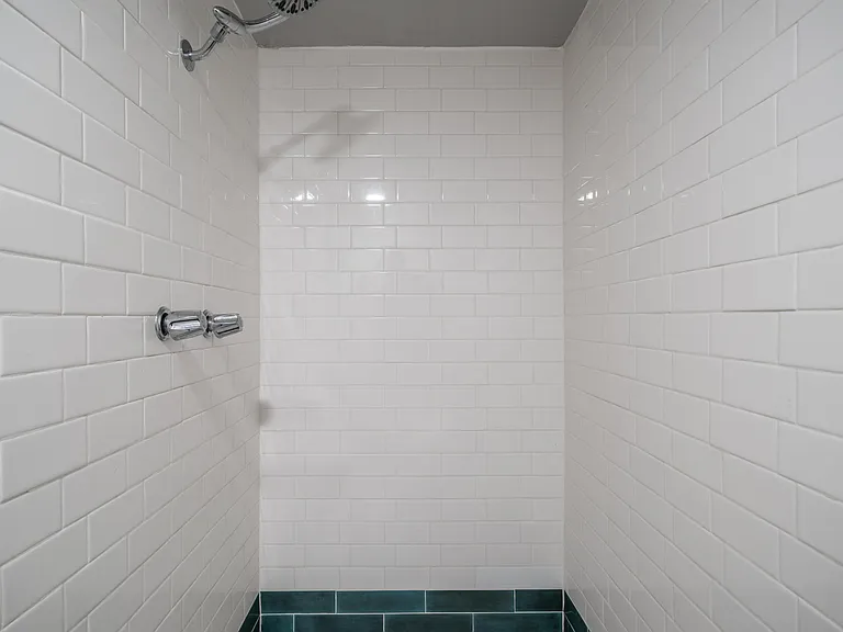 717 E Palmaire Ave — Photo 25