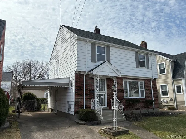 2947 Porter Rd, Niagara Falls, NY 14305