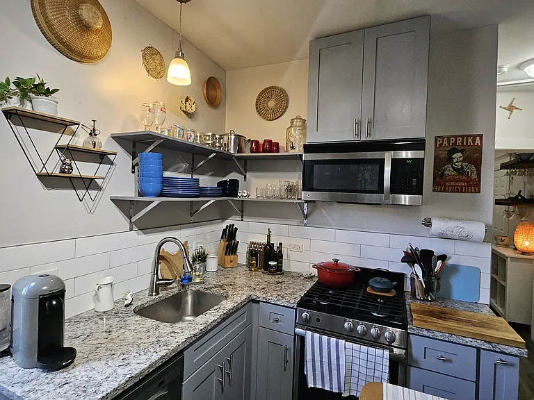 3239 S May St #1 — Photo 4