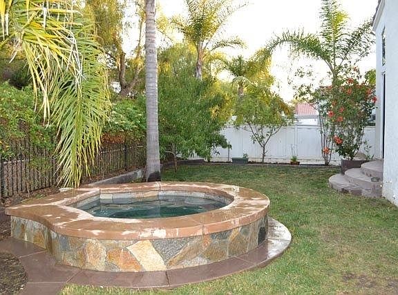 4th image of 4977 Marin Dr