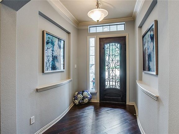 3rd image of 5367 Balmoral Dr