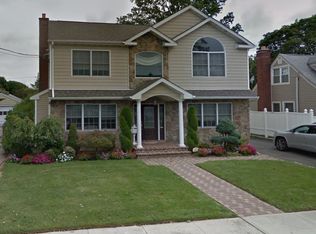 376 Yale Rd, Garden City, NY 11530