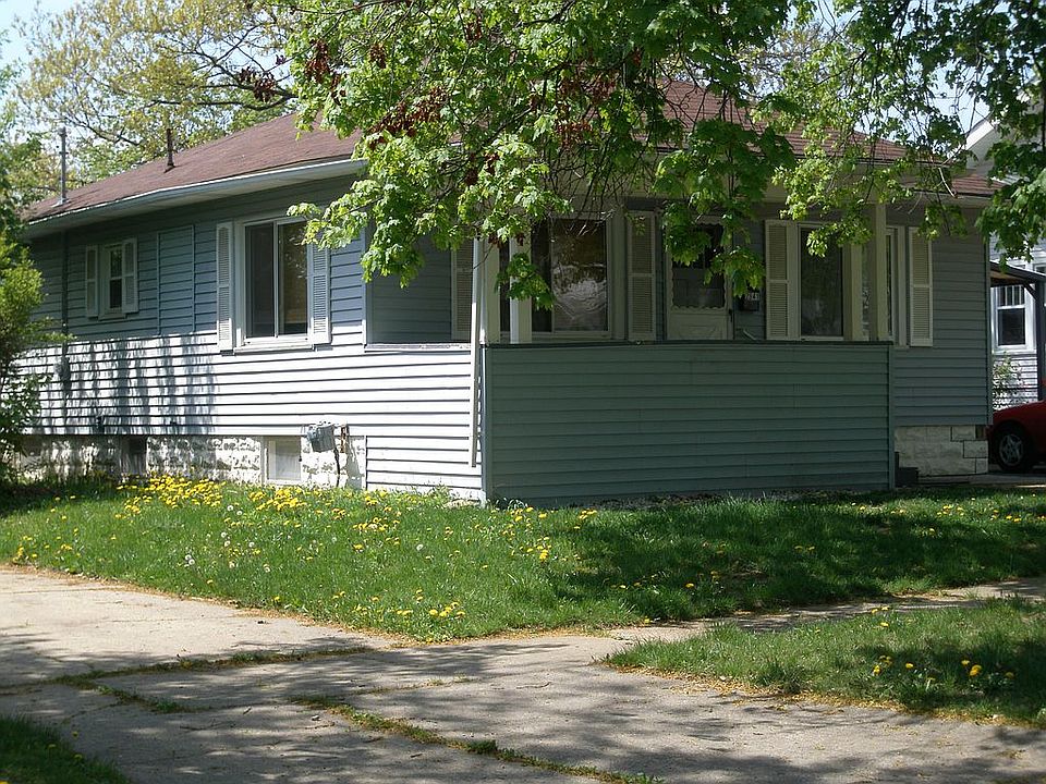 2nd image of 2541 Tyrone St