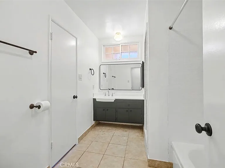 4413 Canoga Dr — Photo 23