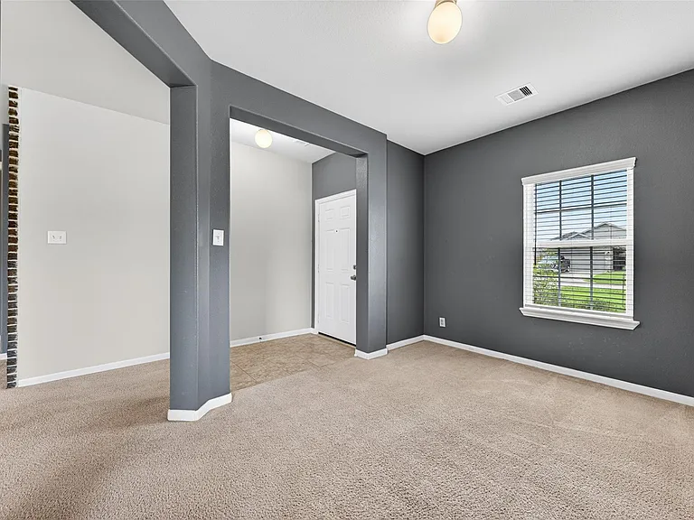 2429 Abbot Brook Dr — Photo 10