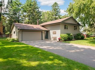 404 Maryknoll Dr, Stillwater, MN 55082