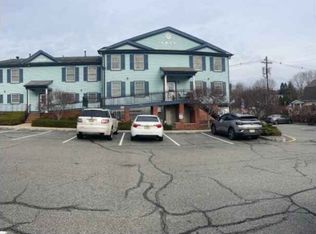 76 Main St UNIT C, Chester, NJ 07930