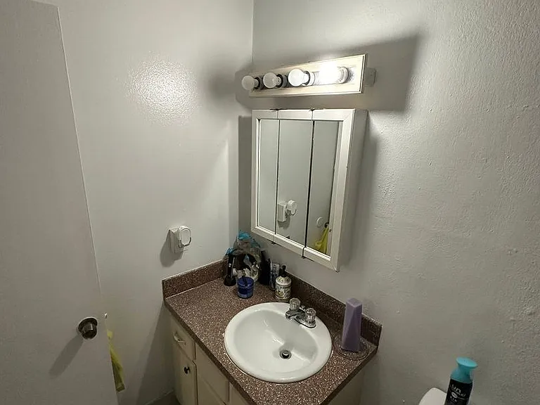 1830 Maravilla Ave #317 — Photo 10