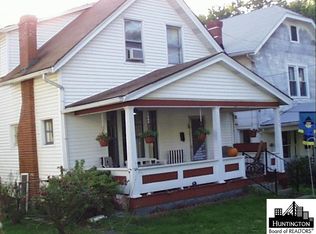 105 Oakland Ave W, Huntington, WV 25705