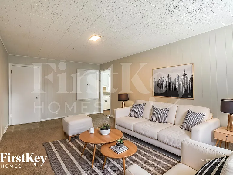 5915 Harvard Ave — Photo 5