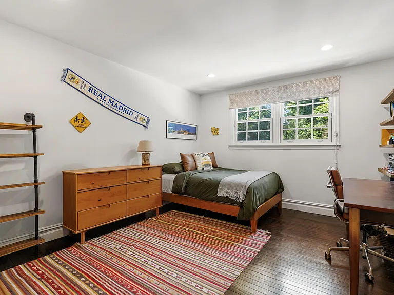 56 Sycamore Rd — Photo 25