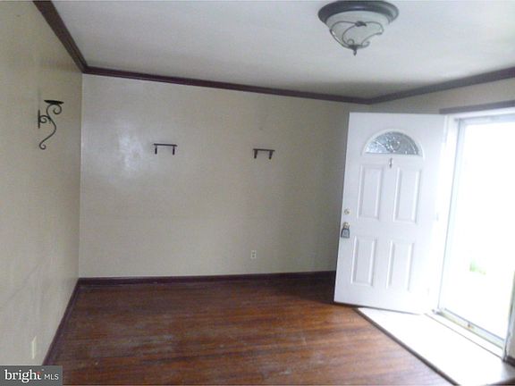 3rd image of 125 Folsom Ave