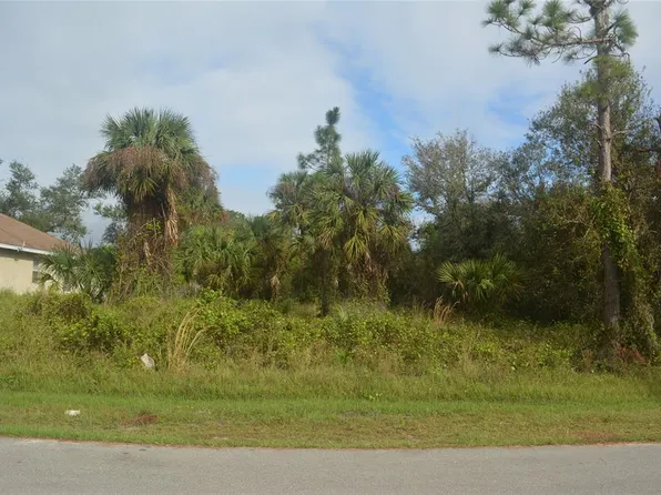 Maddock Cir #15, North Pt, FL 34286