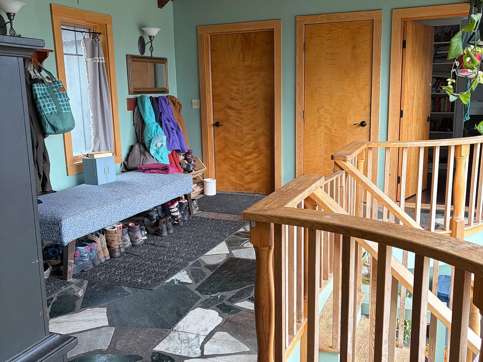 3 bed, 2200 sqft, $2,800 — Photo 4