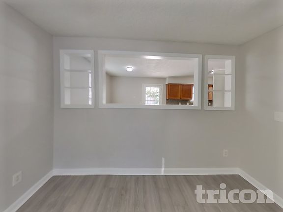 5th image of 10868 Trestle Ct
