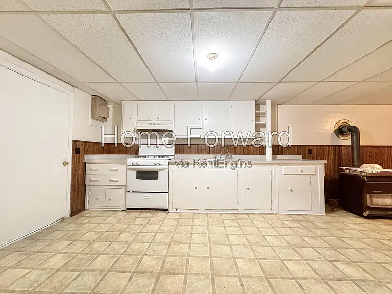 107 N Robbins Ct — Photo 9