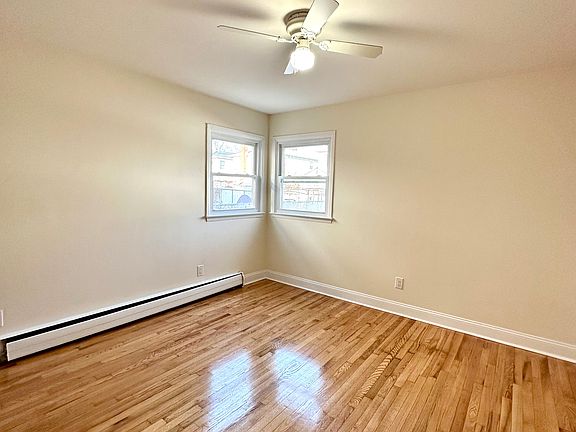 5th image of 217 Giffords Ln Floor 1