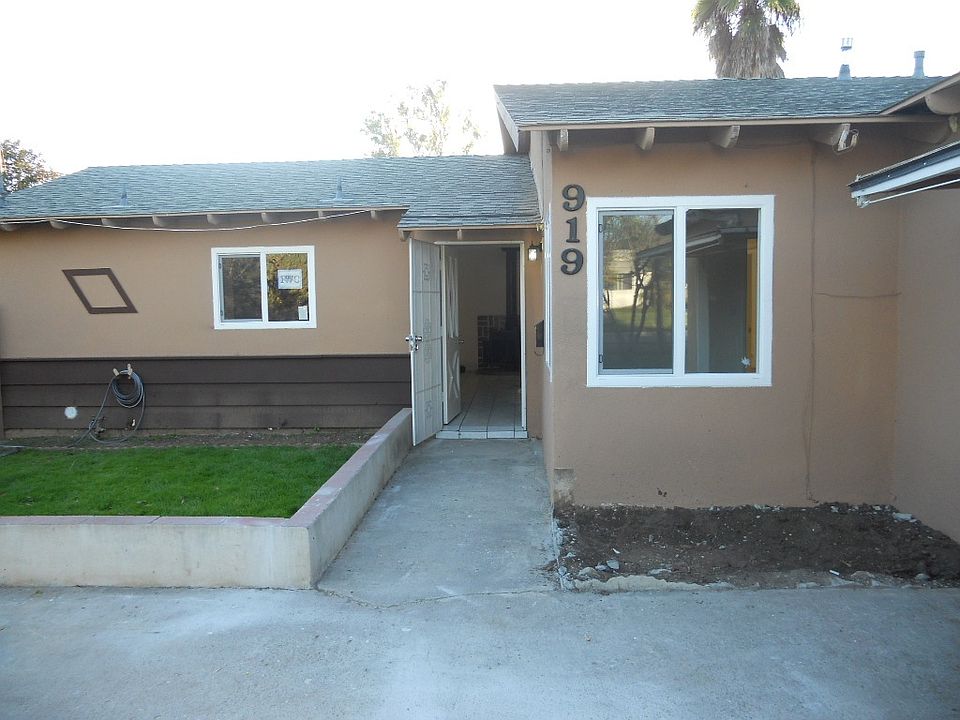 2nd image of 919 Begonia St