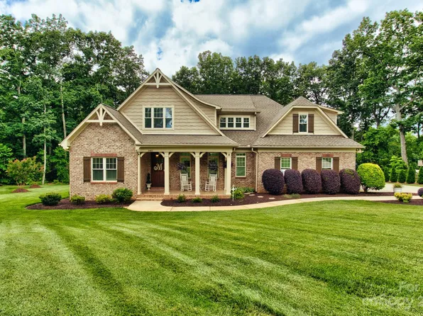 5461 Dolphin Ln, Lincolnton, NC 28092
