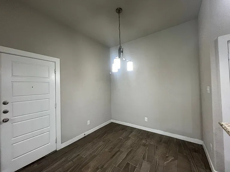 1119 Creekside Orch — Photo 8
