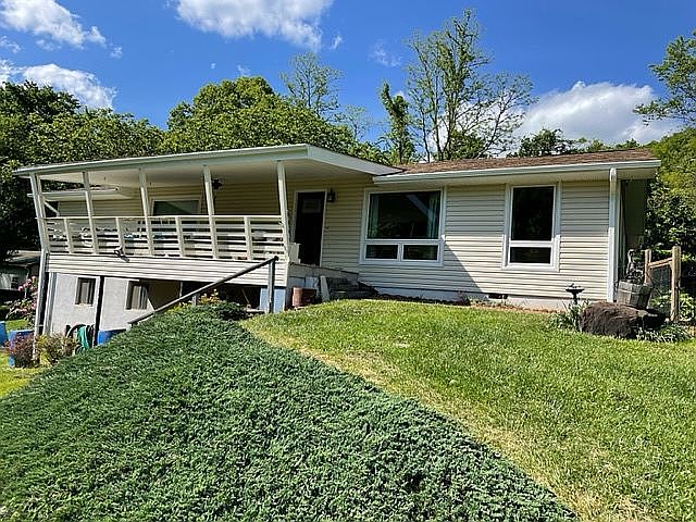 2nd image of 168 Walker Cove Rd